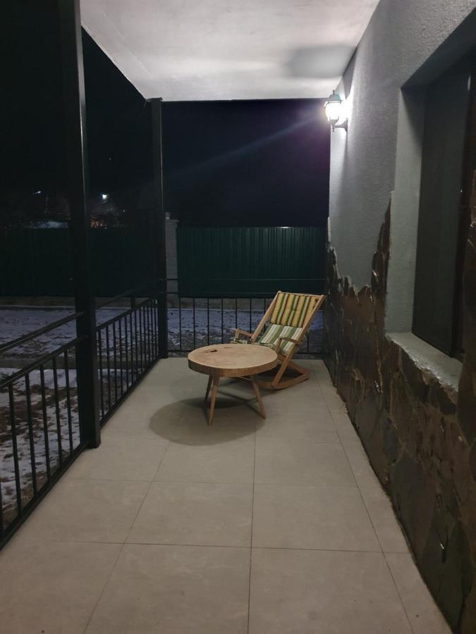 Ferienwohnung Gesh House Bordschomi Exterior foto